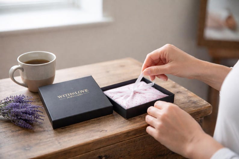 Sterling Silver March Birthstone Bracelet (Aquamarine)