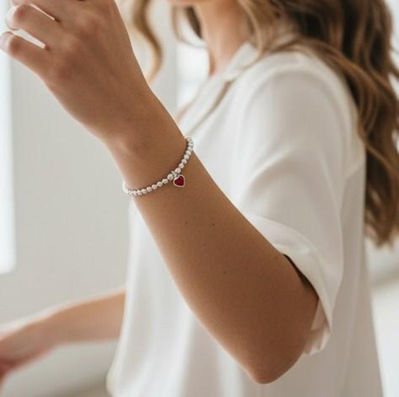 Sterling Silver January Heart Birthstone Bracelet (Garnet)